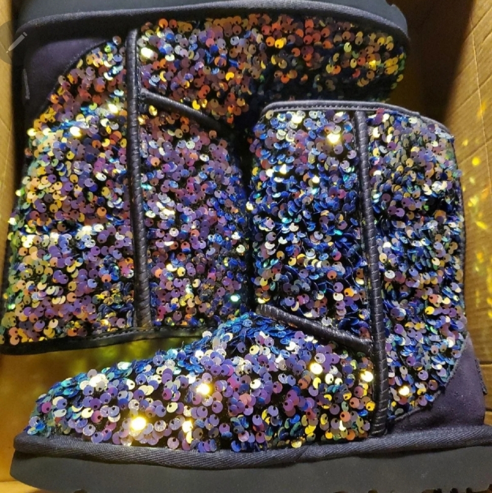 Ugg shirt sequin
